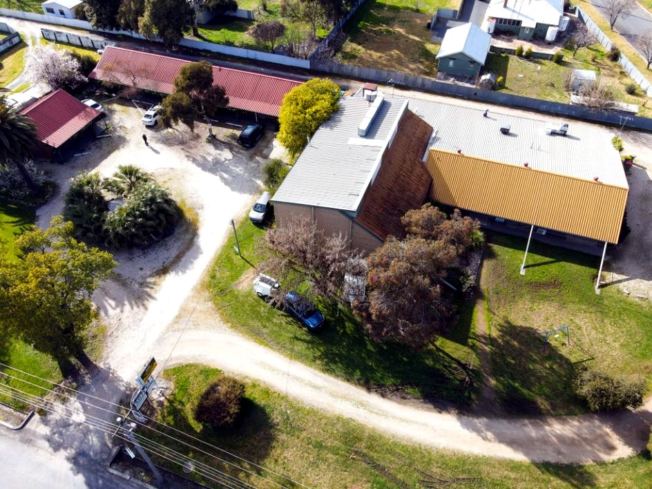 Aerial view of the motel grounds